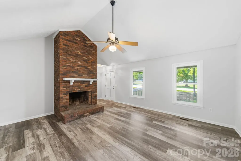 617 Autumn Drive Harrisburg NC 28075