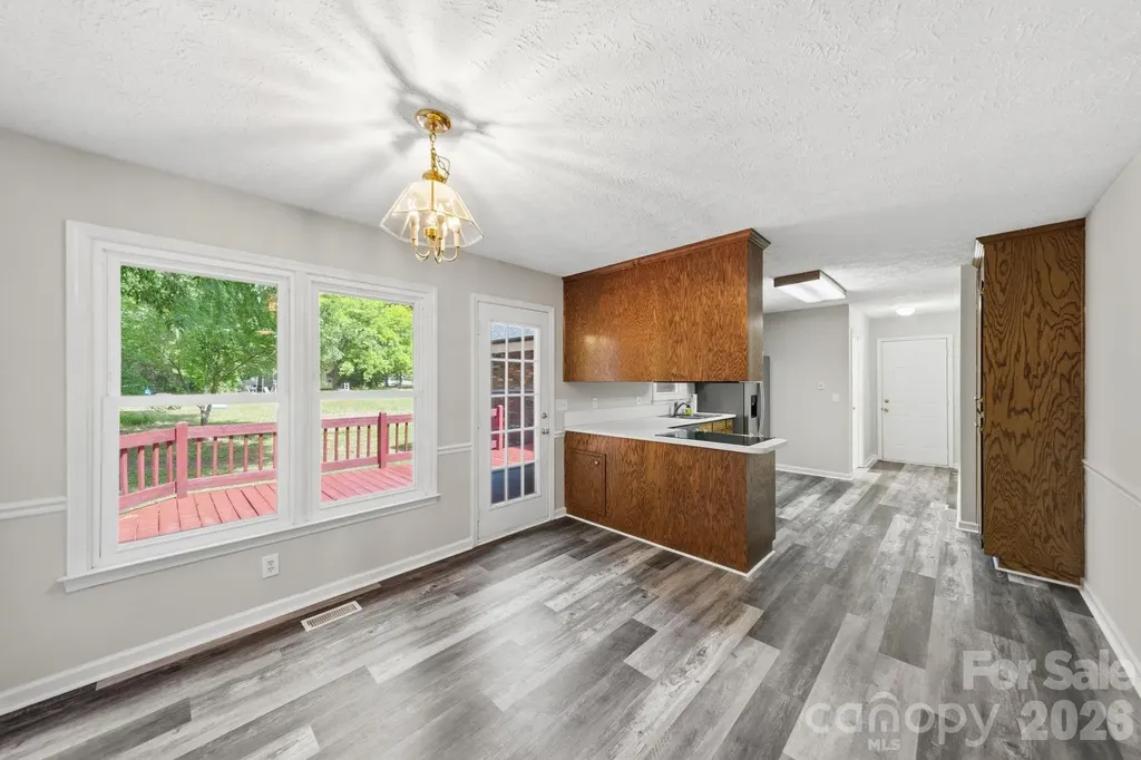 617 Autumn Drive Harrisburg NC 28075