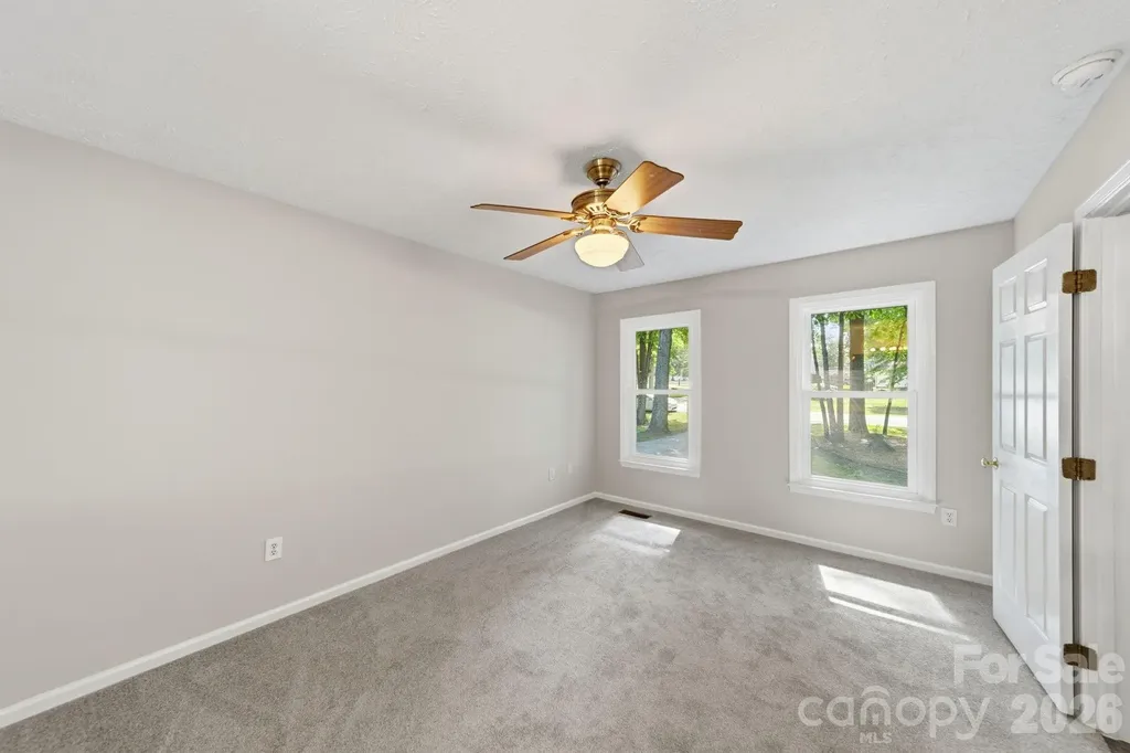 617 Autumn Drive Harrisburg NC 28075