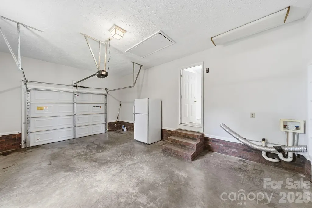 617 Autumn Drive Harrisburg NC 28075