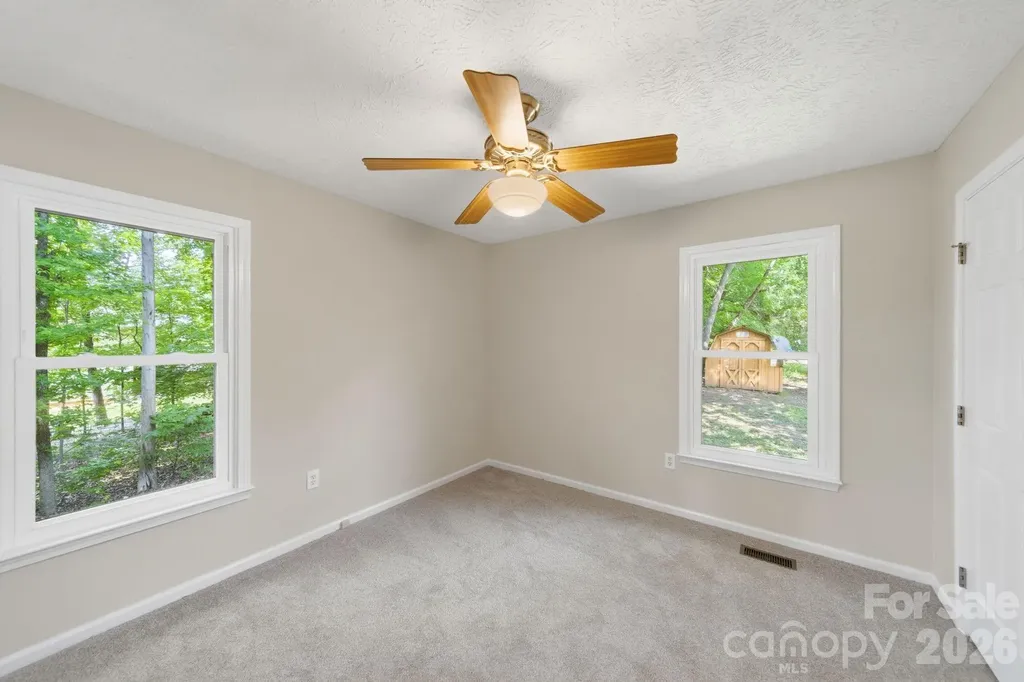 617 Autumn Drive Harrisburg NC 28075