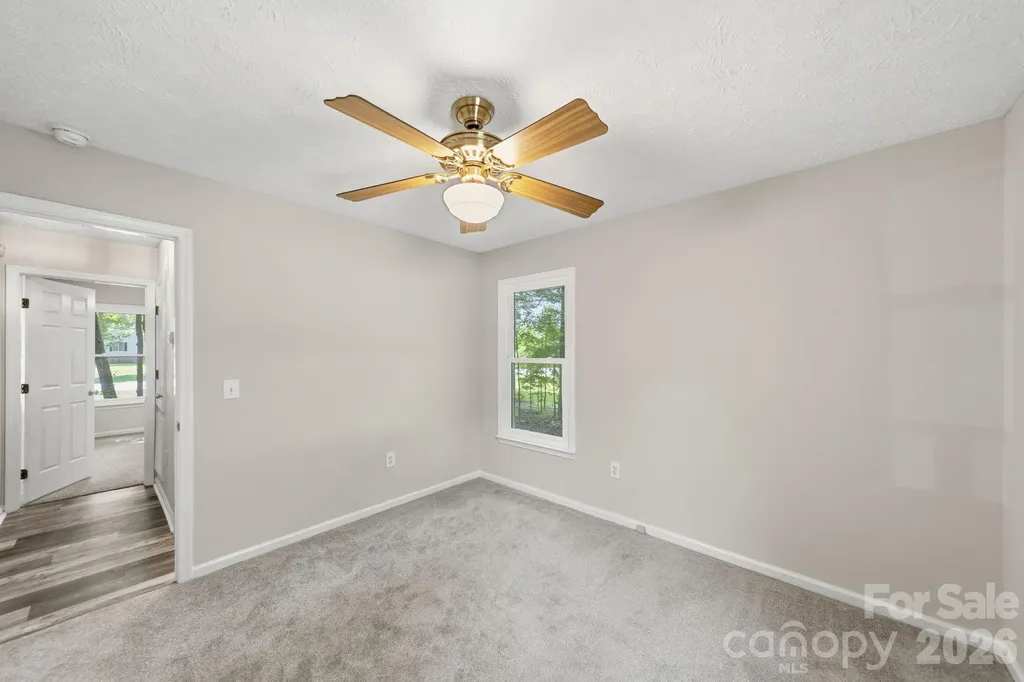 617 Autumn Drive Harrisburg NC 28075