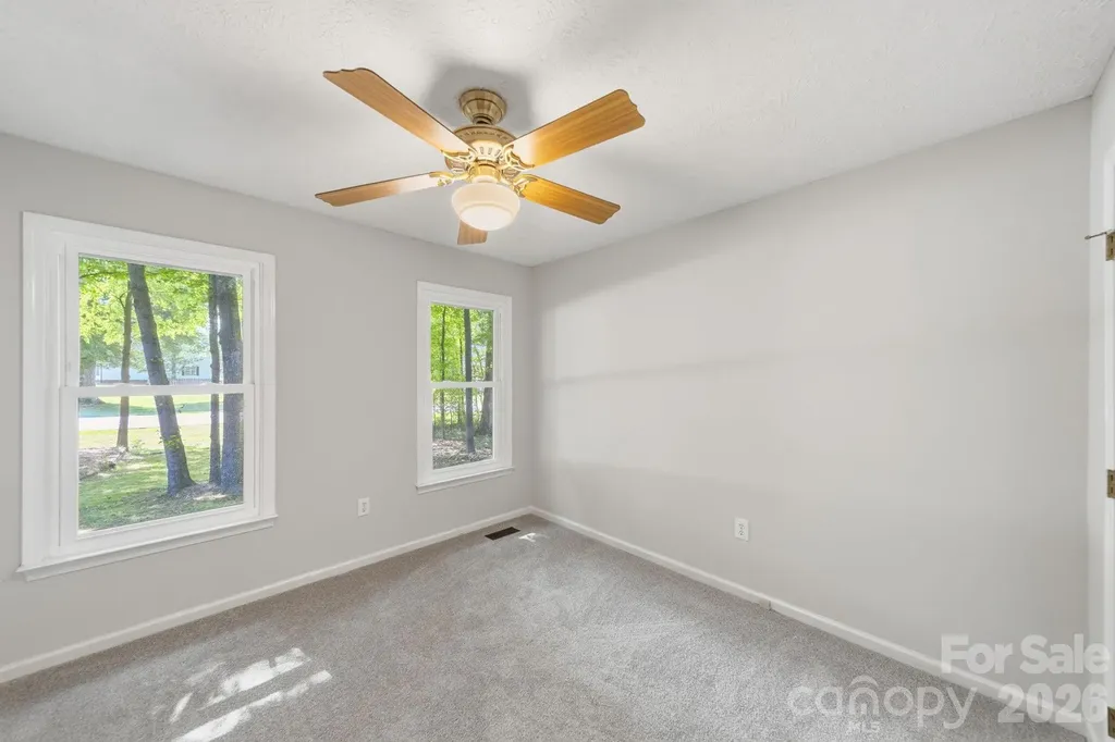617 Autumn Drive Harrisburg NC 28075