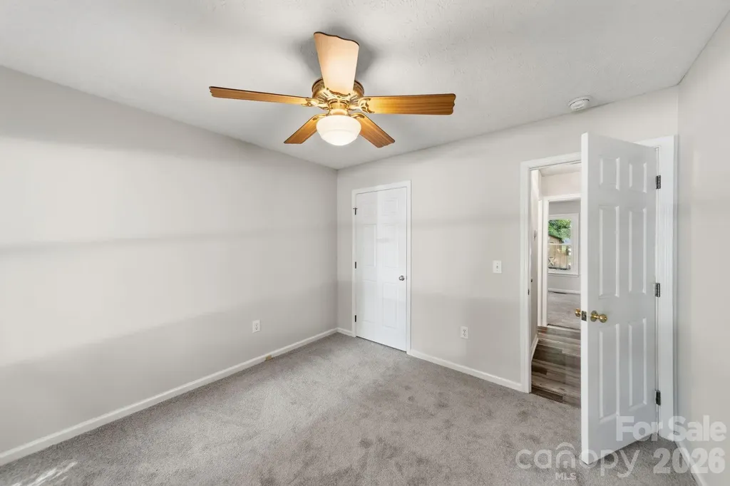 617 Autumn Drive Harrisburg NC 28075