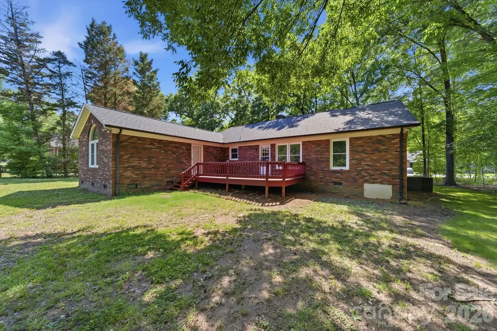 617 Autumn Drive Harrisburg NC 28075