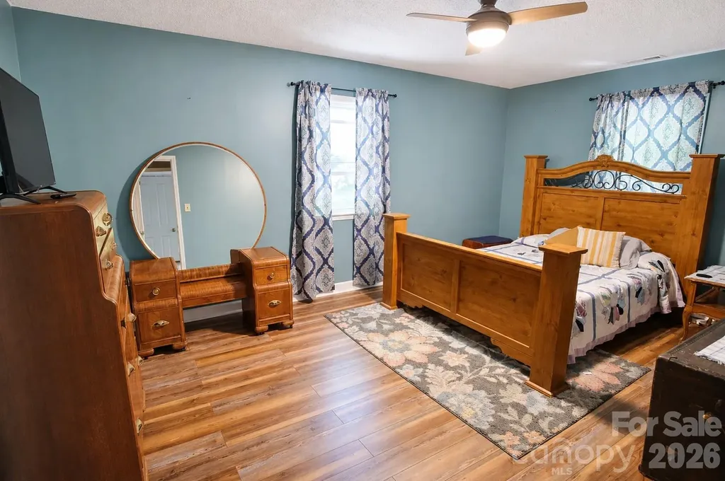 47 Caribou Lane Burnsville NC 28714
