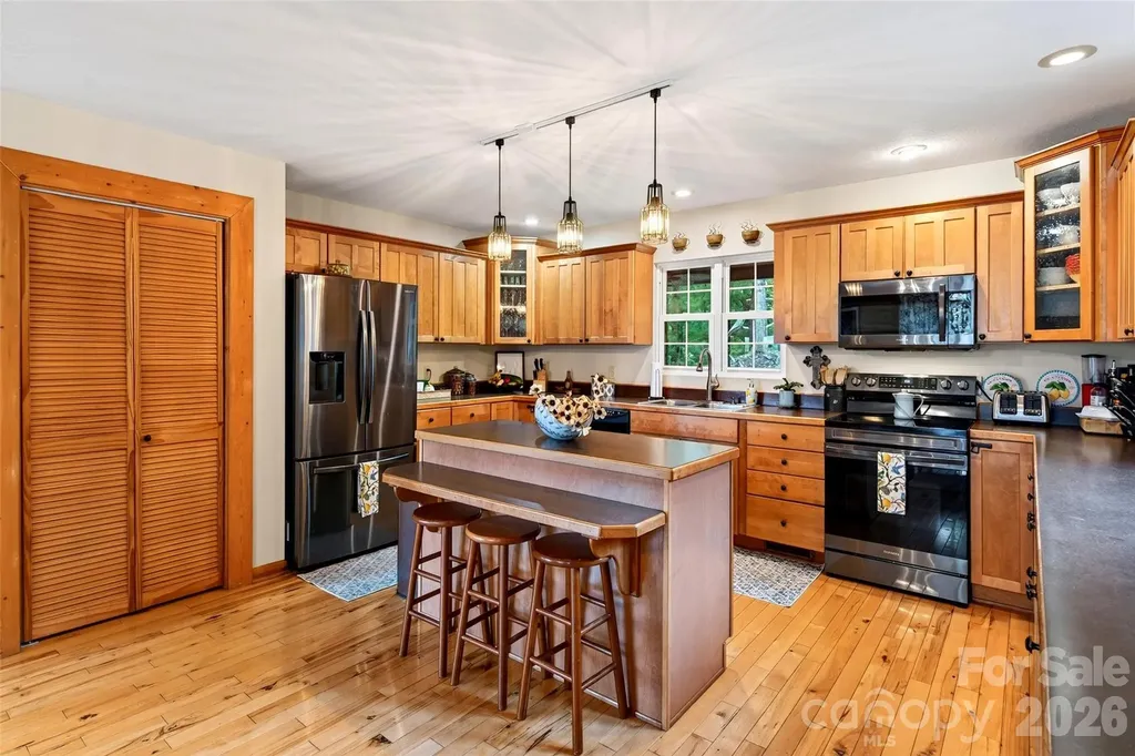 108 High Lake Drive Nebo NC 28761