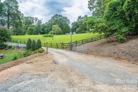 1150 Whispering Winds Drive Catawba NC 28609