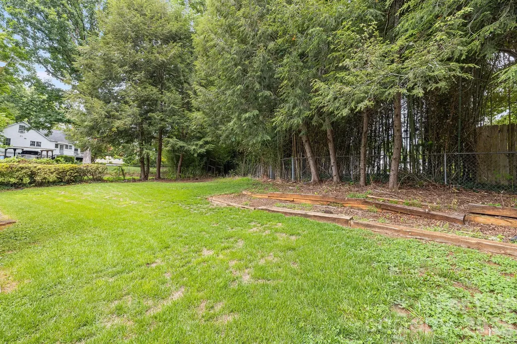 318 Sharon Avenue NW Lenoir NC 28645