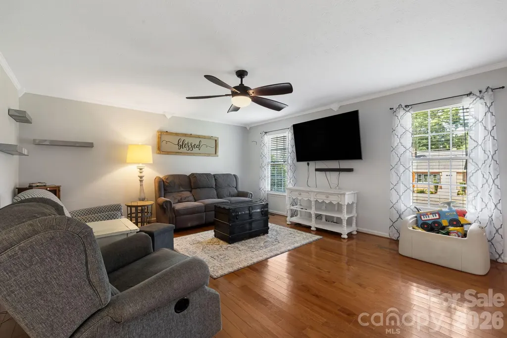 318 Sharon Avenue NW Lenoir NC 28645