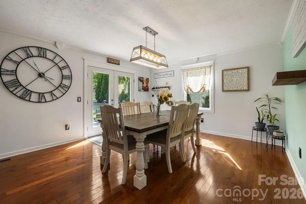 318 Sharon Avenue NW Lenoir NC 28645