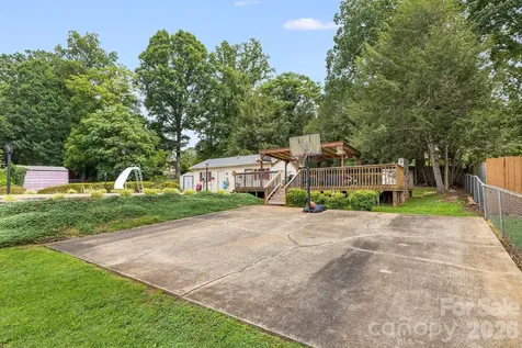 318 Sharon Avenue NW Lenoir NC 28645