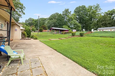 318 Sharon Avenue NW Lenoir NC 28645