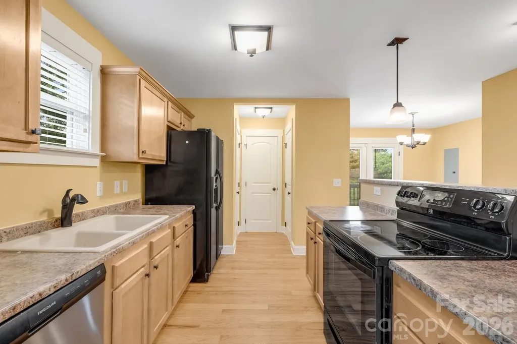 2 Cottage Cove Lane Asheville NC 28803
