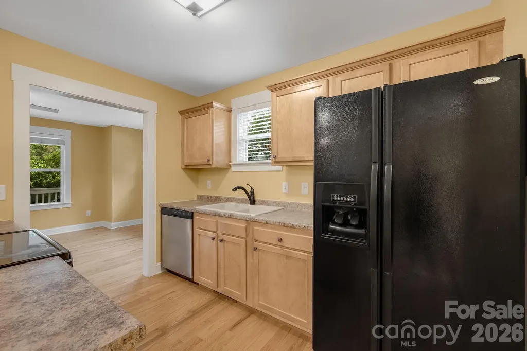 2 Cottage Cove Lane Asheville NC 28803