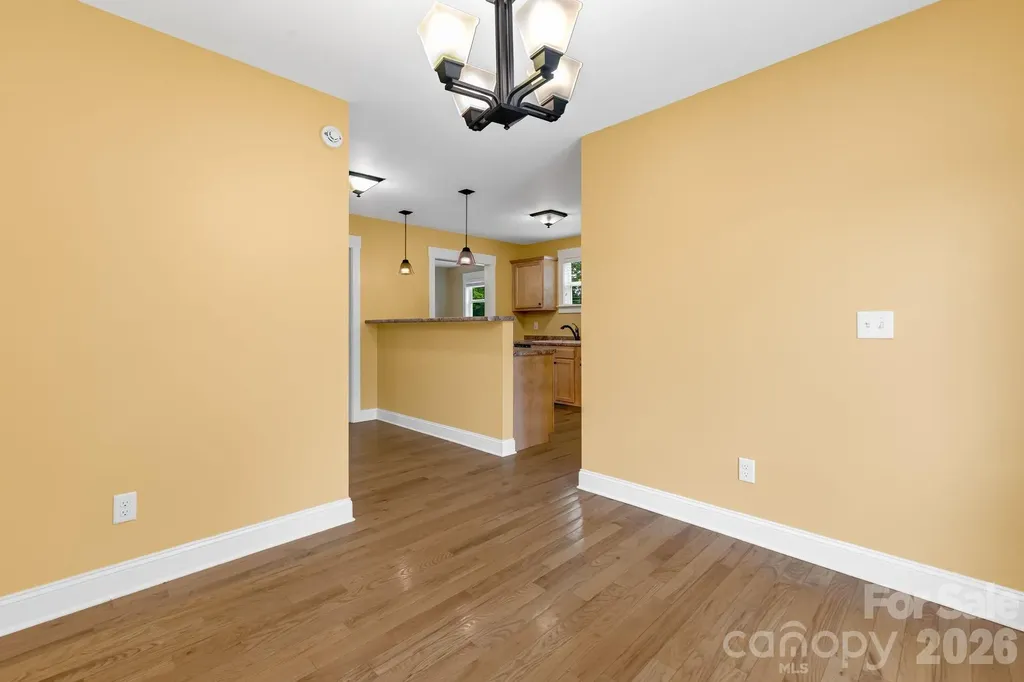 2 Cottage Cove Lane Asheville NC 28803