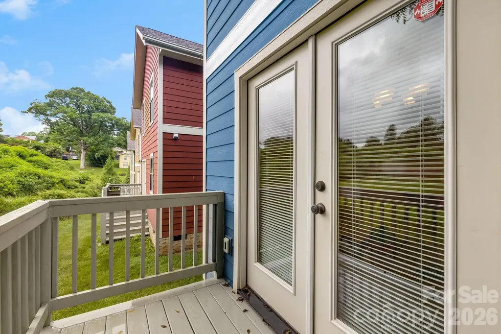 2 Cottage Cove Lane Asheville NC 28803