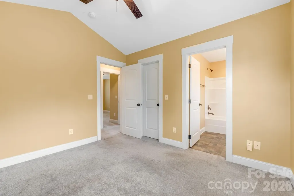 2 Cottage Cove Lane Asheville NC 28803