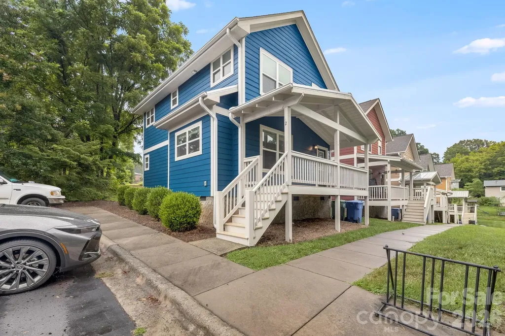 2 Cottage Cove Lane Asheville NC 28803