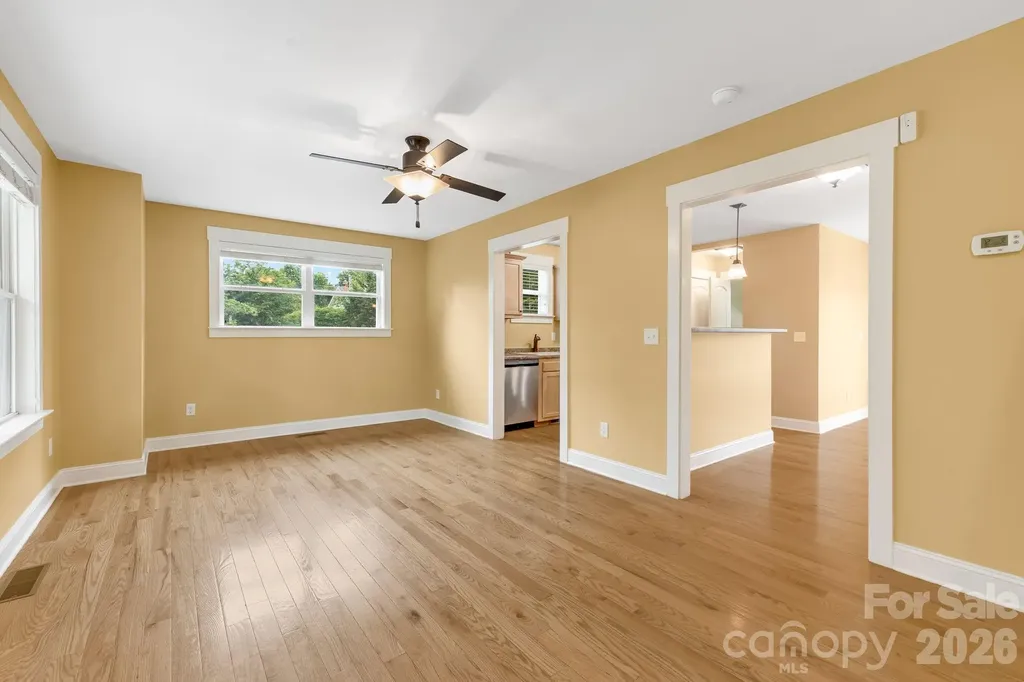 2 Cottage Cove Lane Asheville NC 28803