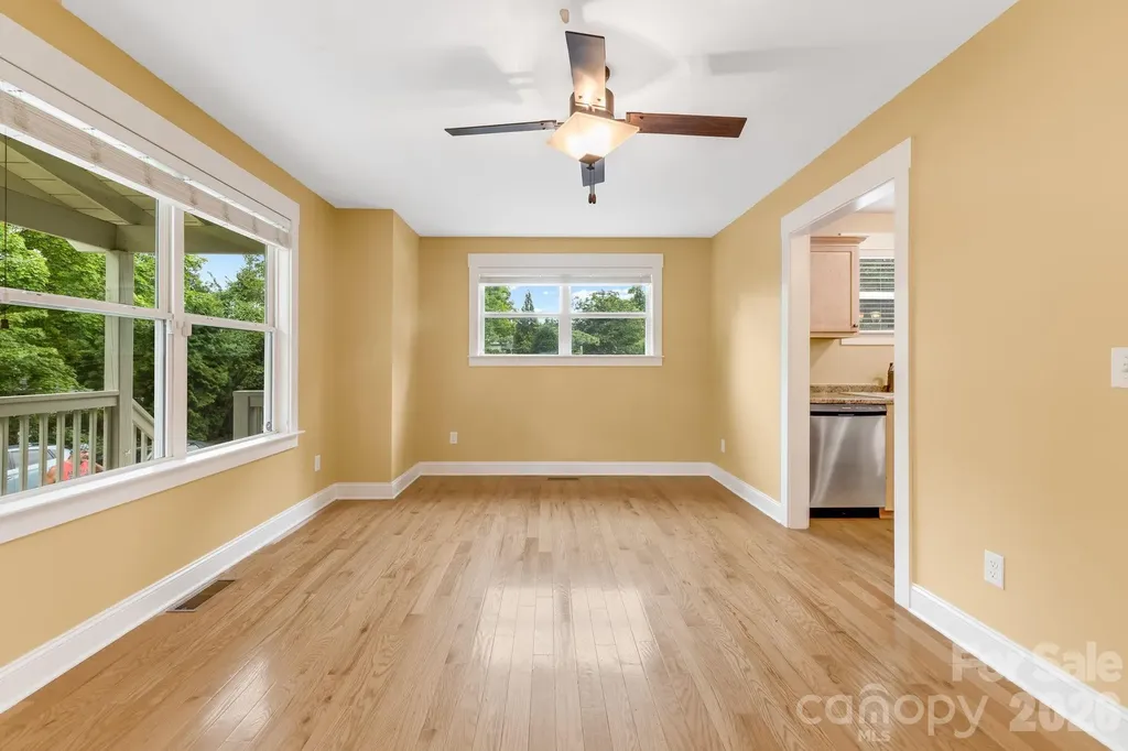 2 Cottage Cove Lane Asheville NC 28803