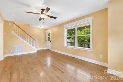 2 Cottage Cove Lane Asheville NC 28803