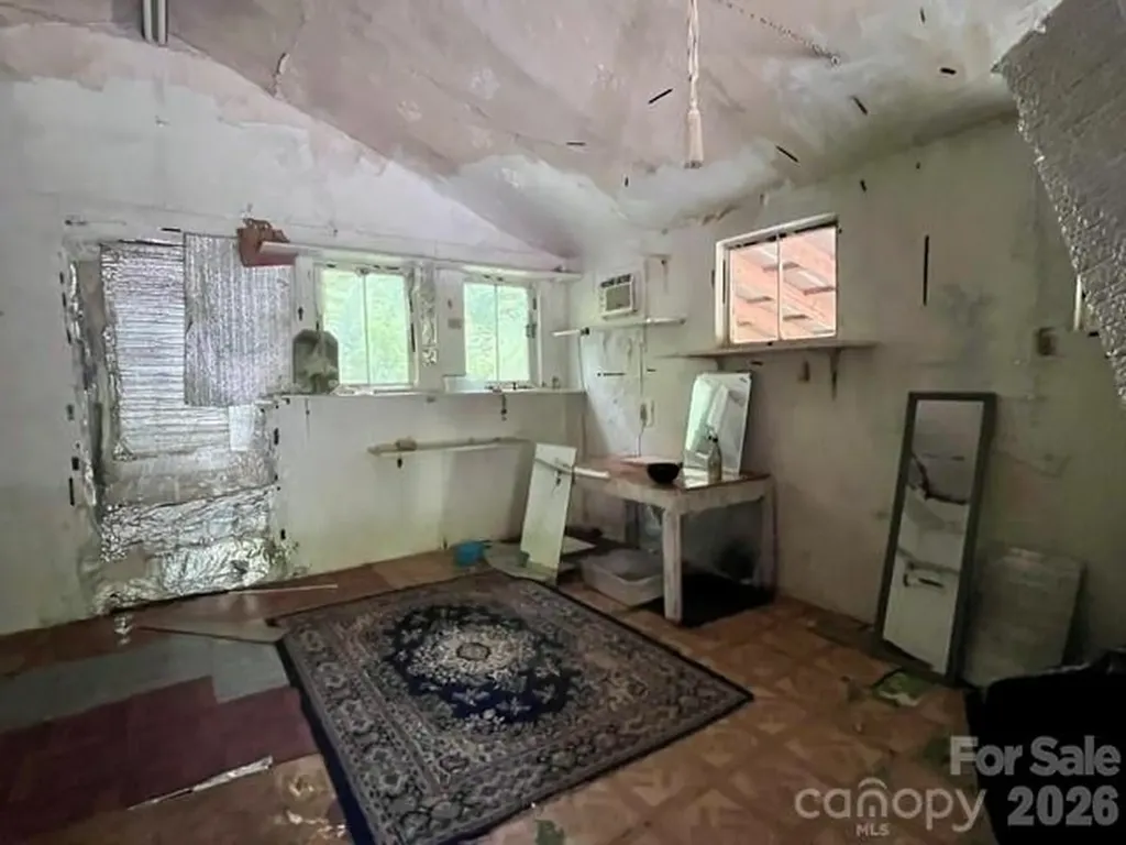 105 Chestnut Hill Road Black Mountain NC 28711