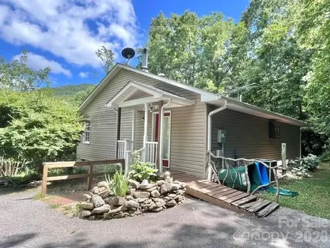 105 Chestnut Hill Road Black Mountain NC 28711