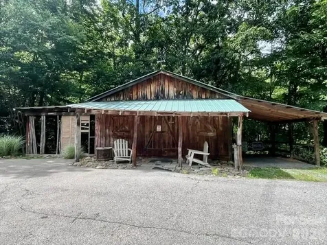 105 Chestnut Hill Road Black Mountain NC 28711