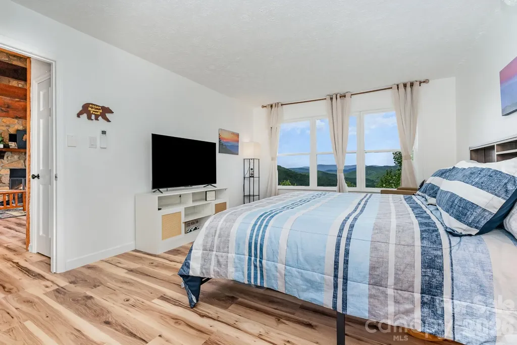 508 Over Look Drive Burnsville NC 28714