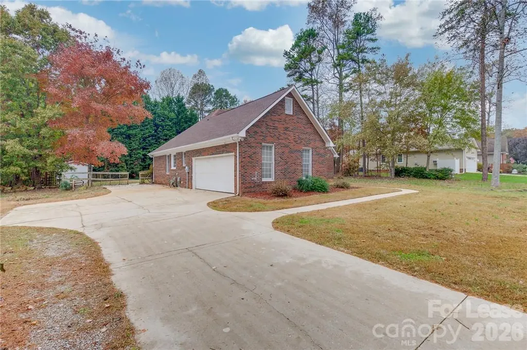 136 Trollingwood Lane Mooresville NC 28117