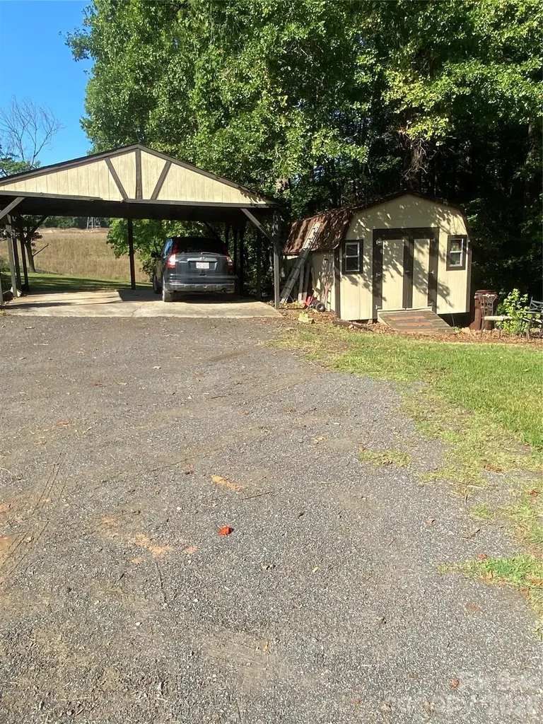 146 Duck Cove Road Belmont NC 28012