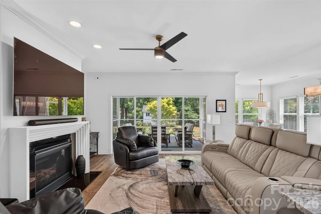 5064 Stonehill Lane Matthews NC 28104