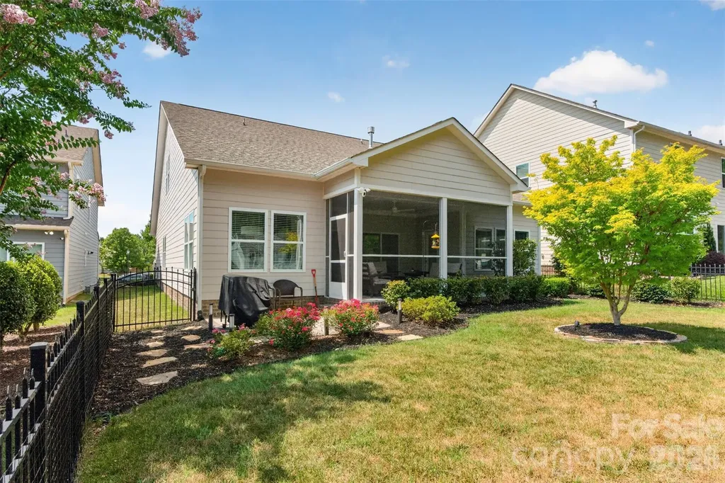 5064 Stonehill Lane Matthews NC 28104