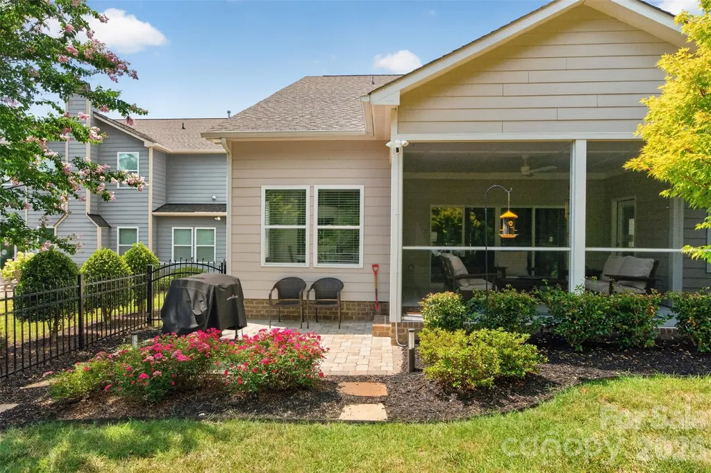 5064 Stonehill Lane Matthews NC 28104