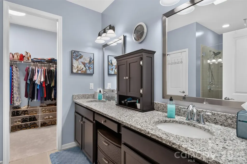 5064 Stonehill Lane Matthews NC 28104
