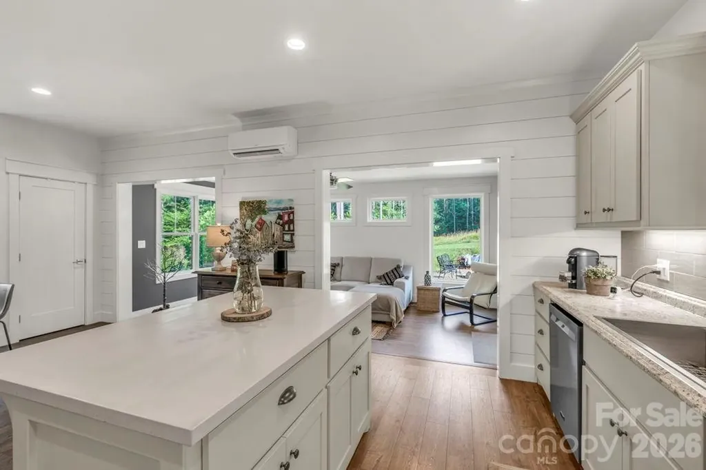 1568 Watermill Road Morganton NC 28655