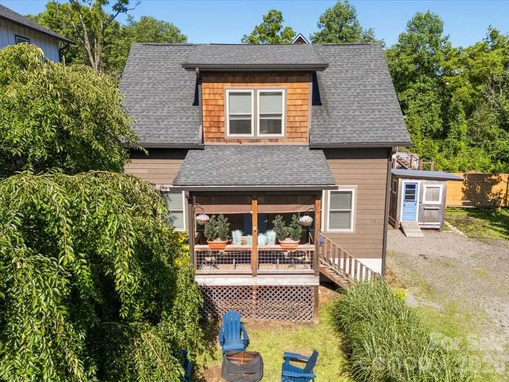 109 Portmanvilla Road Black Mountain NC 28711