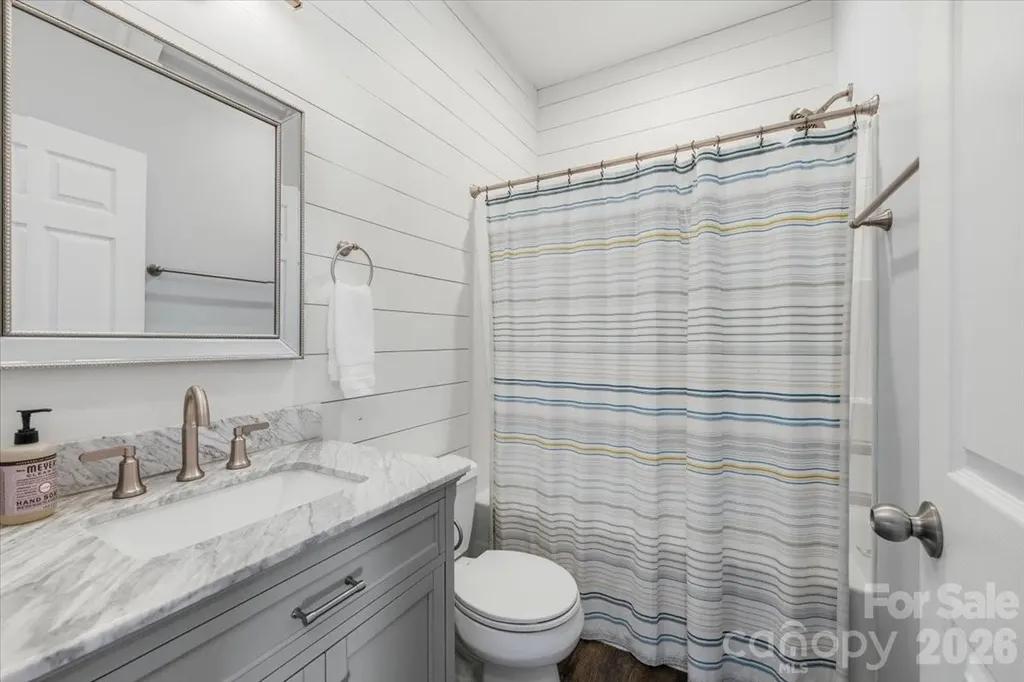 109 Portmanvilla Road Black Mountain NC 28711