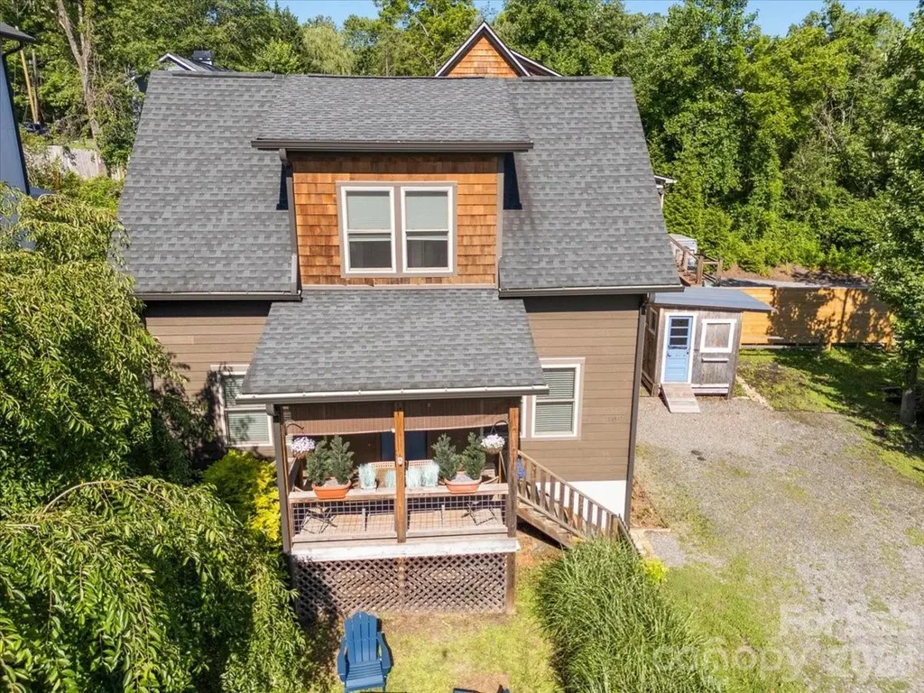 109 Portmanvilla Road Black Mountain NC 28711