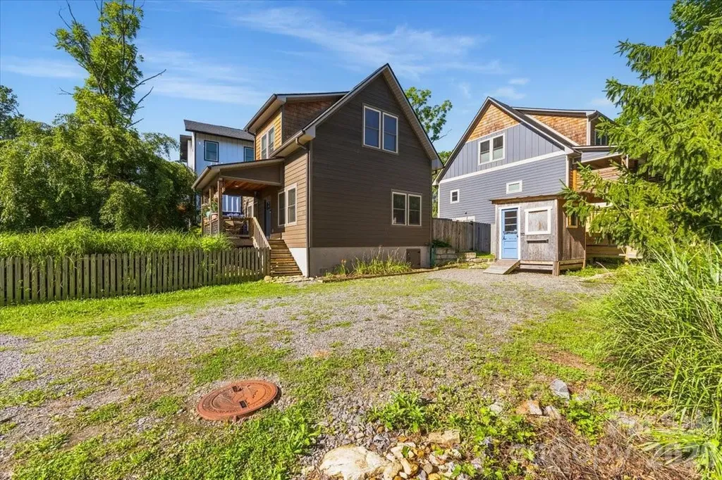 109 Portmanvilla Road Black Mountain NC 28711
