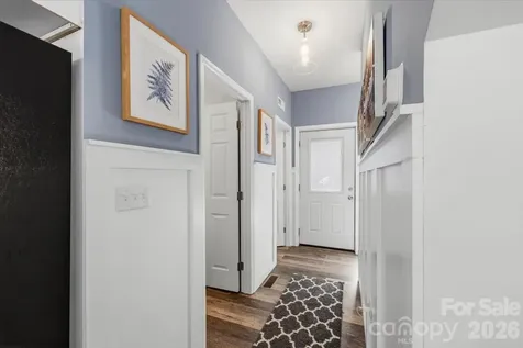 109 Portmanvilla Road Black Mountain NC 28711