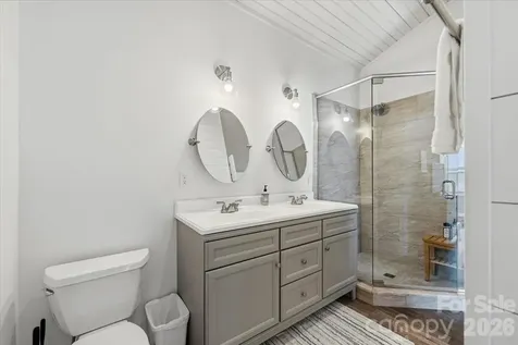 109 Portmanvilla Road Black Mountain NC 28711