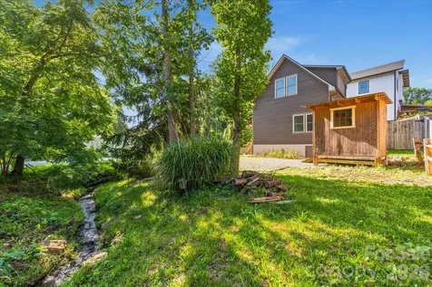 109 Portmanvilla Road Black Mountain NC 28711