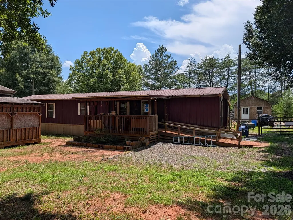 2339 Journeys Pass Newton NC 28658
