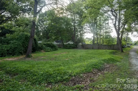 44 Lr Smith Avenue Hendersonville NC 28791