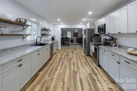 44 Lr Smith Avenue Hendersonville NC 28791
