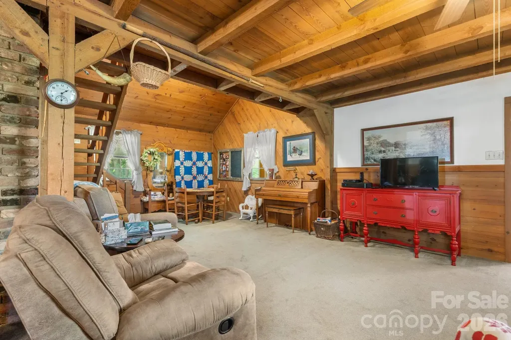 2097 Hermit Trail Newton NC 28658