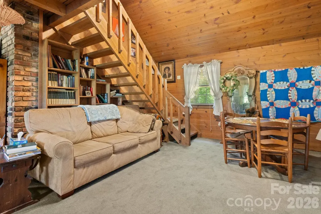 2097 Hermit Trail Newton NC 28658