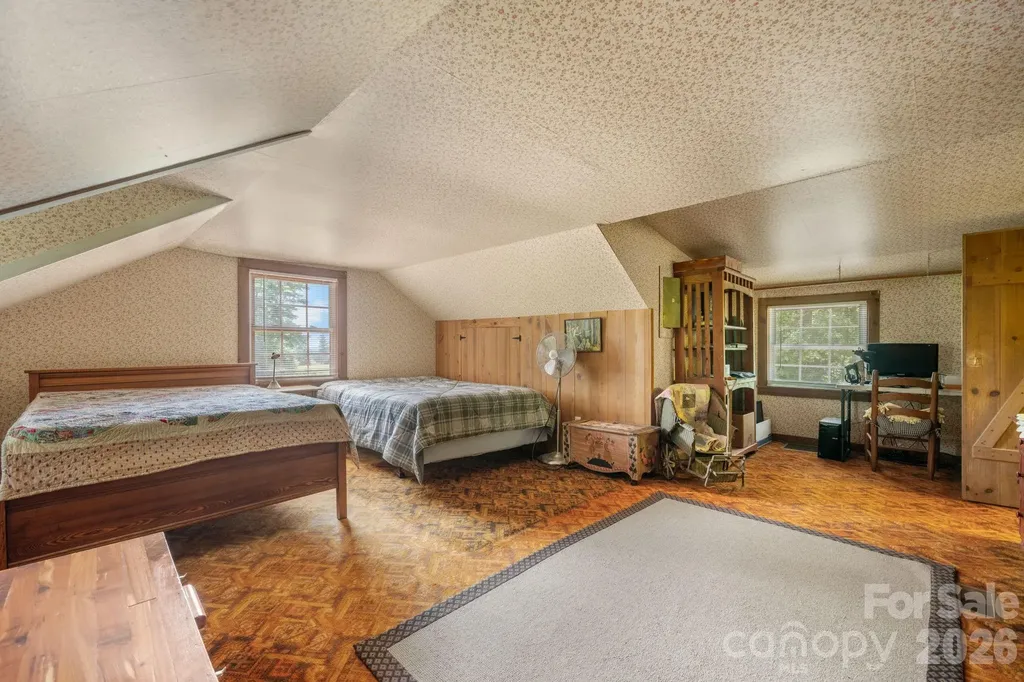 2097 Hermit Trail Newton NC 28658